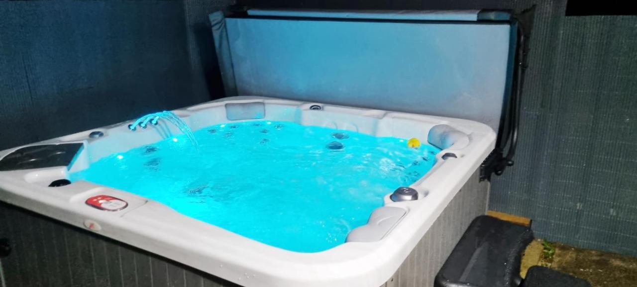 Marthys House With Hot Tub Looe别墅 外观 照片